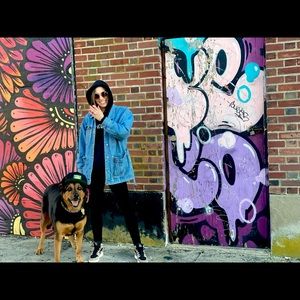 Meet your Posher, Angela